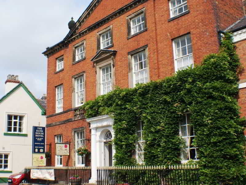 The Bank House 3*